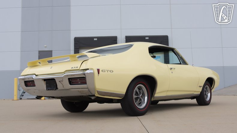 1968 Pontiac GTO 18
