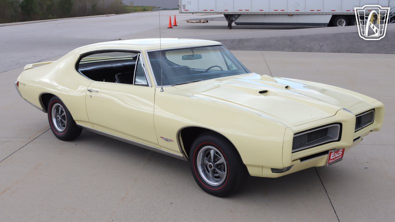 1968 Pontiac GTO 22