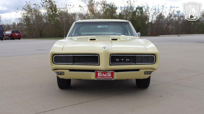 1968 Pontiac GTO 26