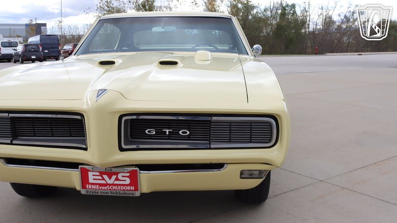1968 Pontiac GTO 30