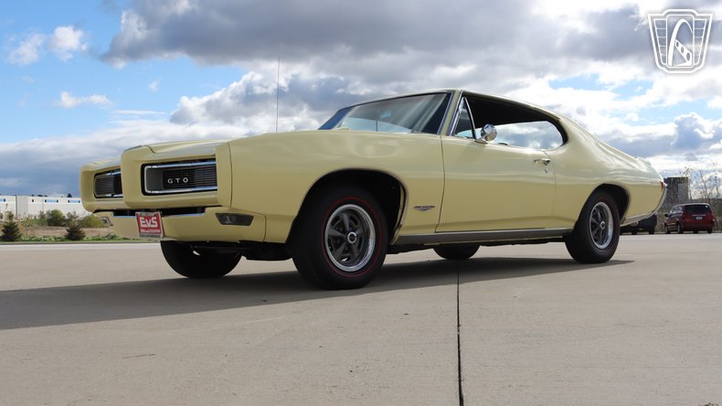 1968 Pontiac GTO 2