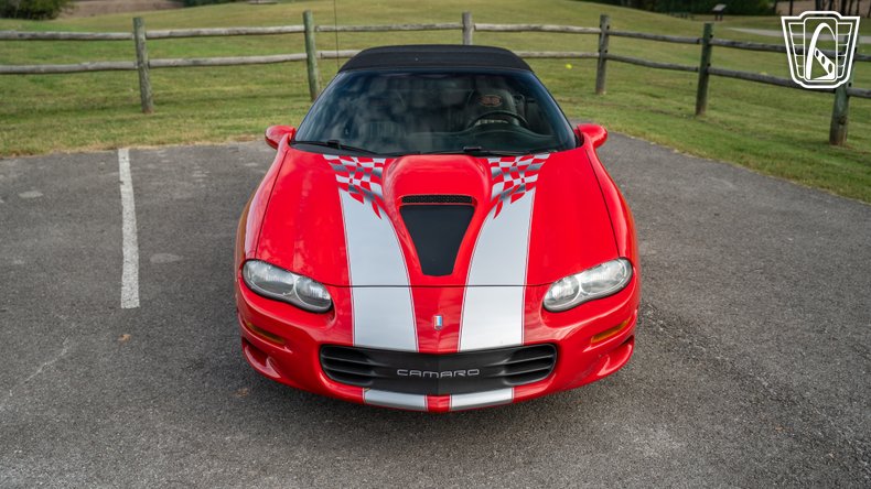 2002 Chevrolet Camaro 2