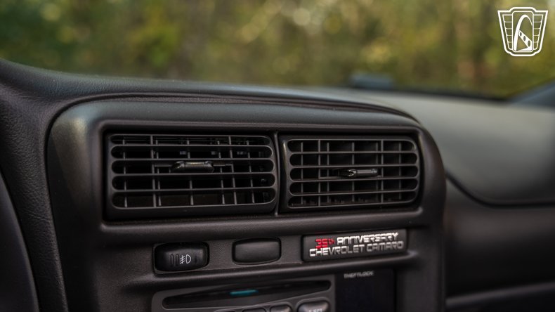 2002 Chevrolet Camaro 122