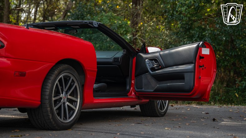 2002 Chevrolet Camaro 135