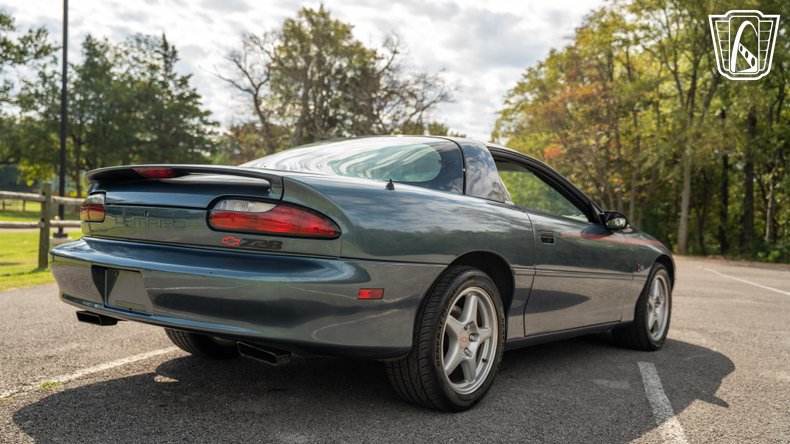 1993 Chevrolet Camaro 17