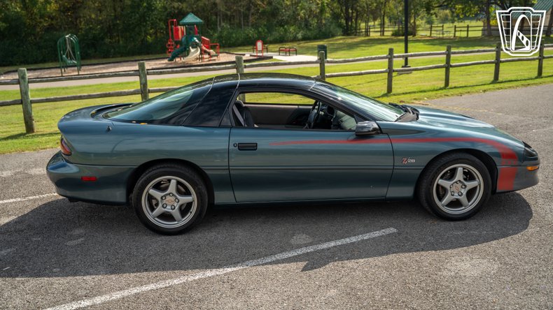 1993 Chevrolet Camaro 19