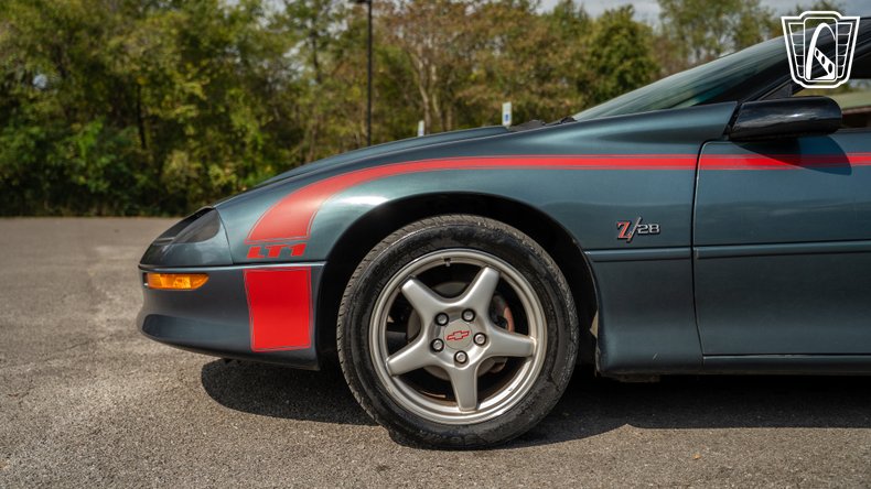 1993 Chevrolet Camaro 28