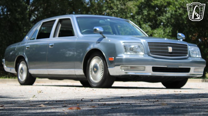 1998 Toyota Century 23