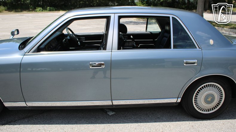 1998 Toyota Century 29