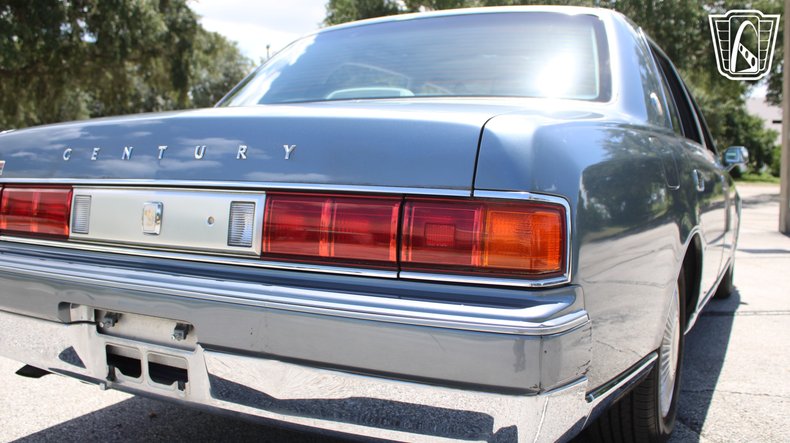 1998 Toyota Century 32