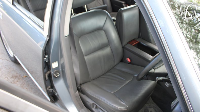 1998 Toyota Century 60