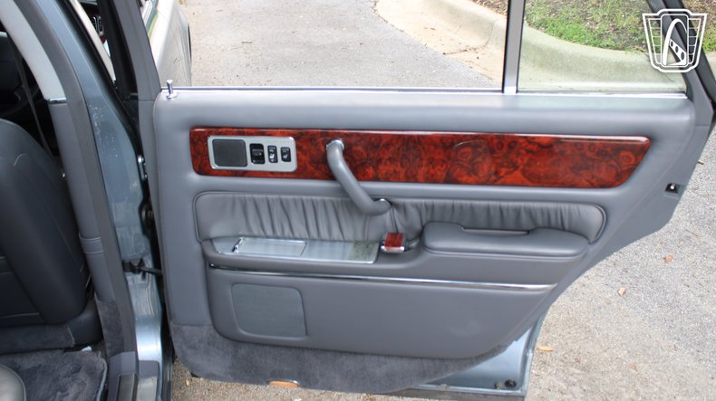 1998 Toyota Century 102