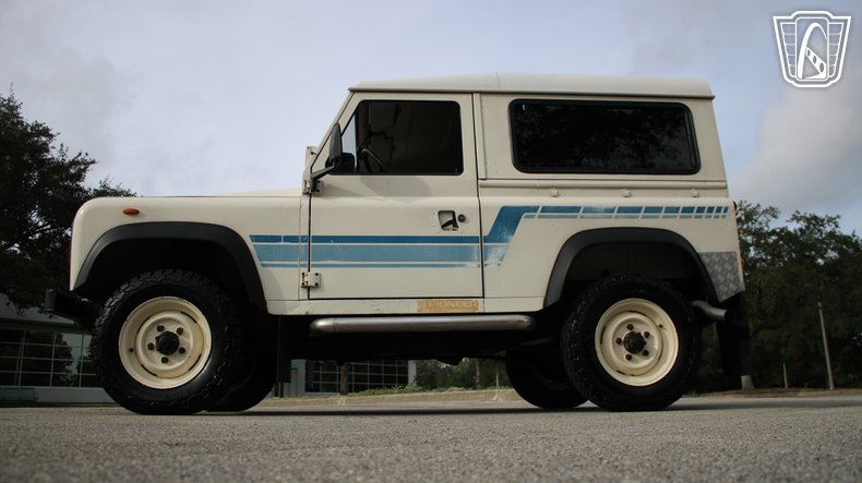 1984 Land Rover Defender 90 8