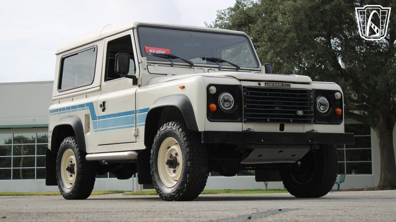 1984 Land Rover Defender 90 23