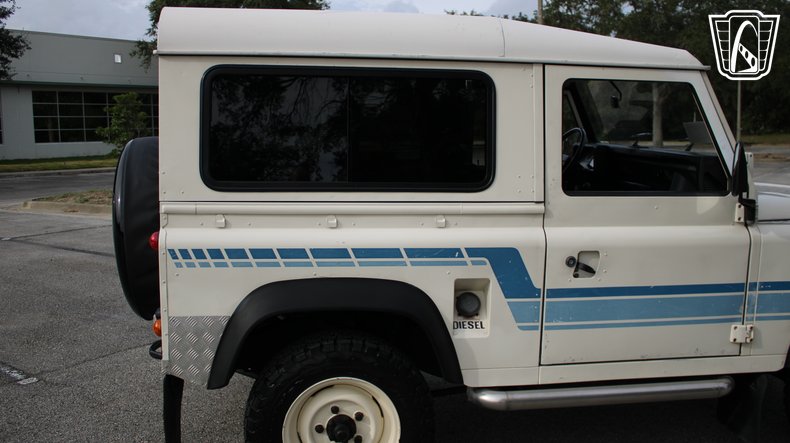 1984 Land Rover Defender 90 33
