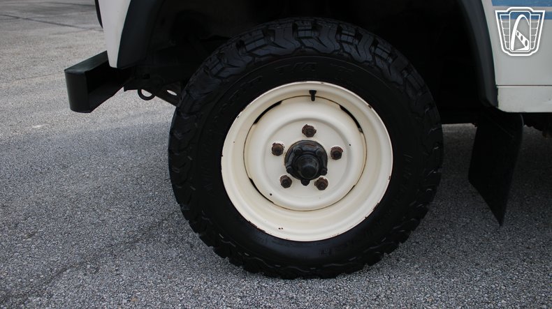 1984 Land Rover Defender 90 55