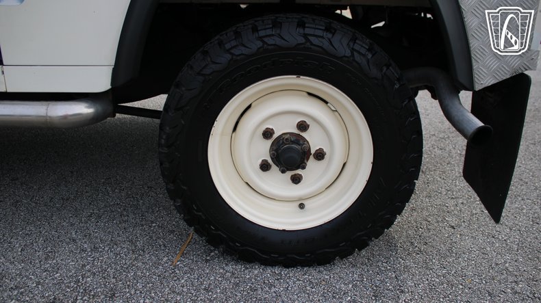 1984 Land Rover Defender 90 56