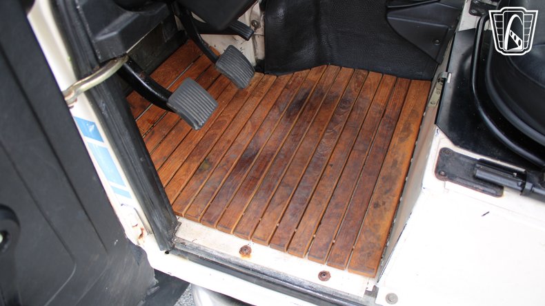 1984 Land Rover Defender 90 63