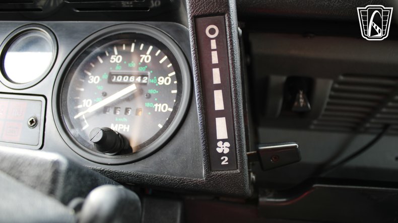 1984 Land Rover Defender 90 73
