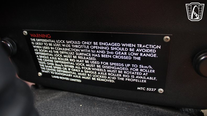 1984 Land Rover Defender 90 76