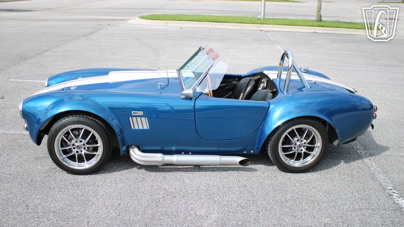 1965 Ford Cobra 10