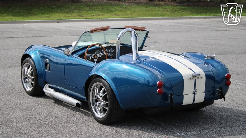 1965 Ford Cobra 13