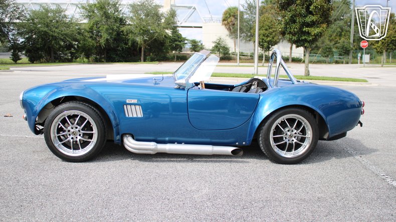 1965 Ford Cobra 9