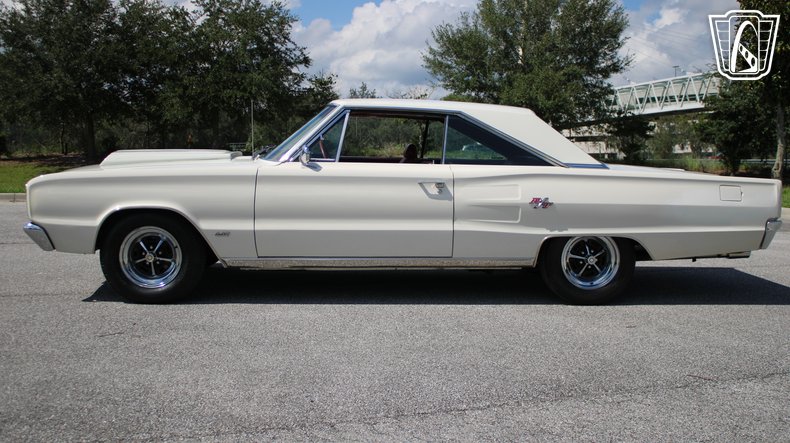 1967 Dodge Coronet 9