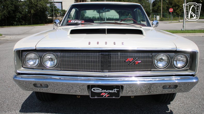 1967 Dodge Coronet 6