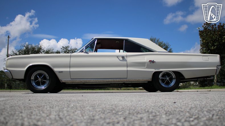 1967 Dodge Coronet 8