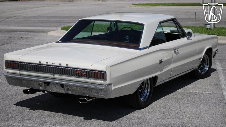 1967 Dodge Coronet 19