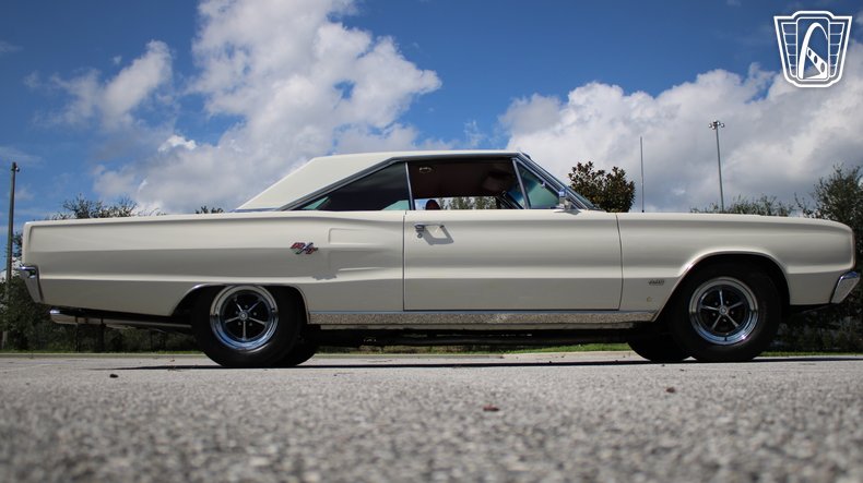 1967 Dodge Coronet 20
