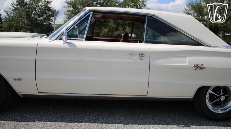 1967 Dodge Coronet 29