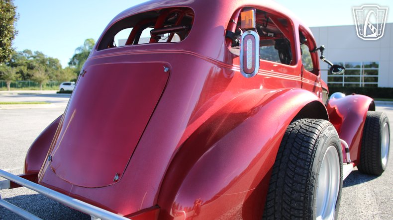 1937 Chevrolet Coupe 32