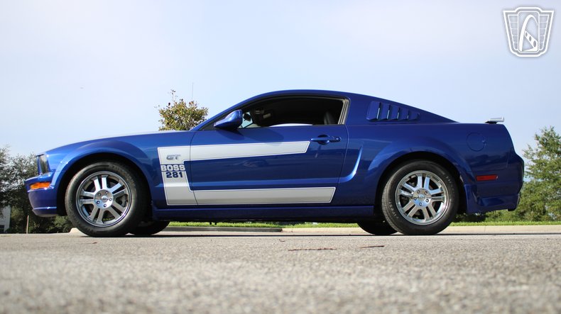 2005 Ford Mustang 9