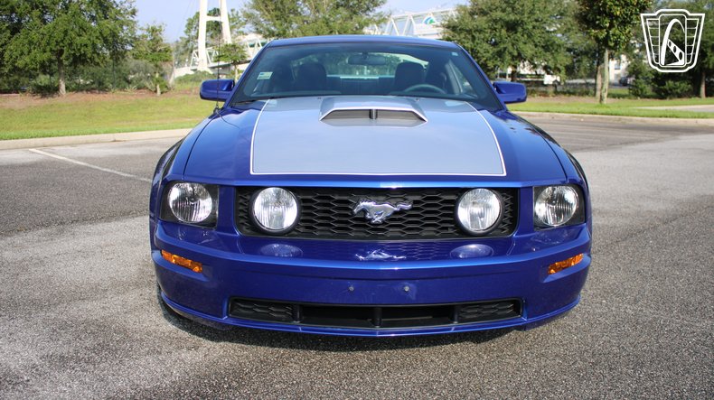 2005 Ford Mustang 7