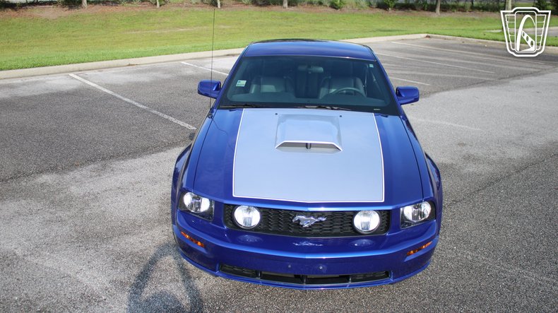 2005 Ford Mustang 8