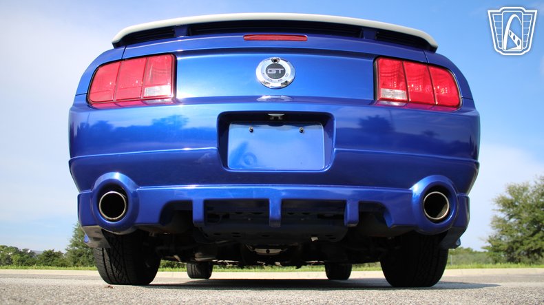 2005 Ford Mustang 15