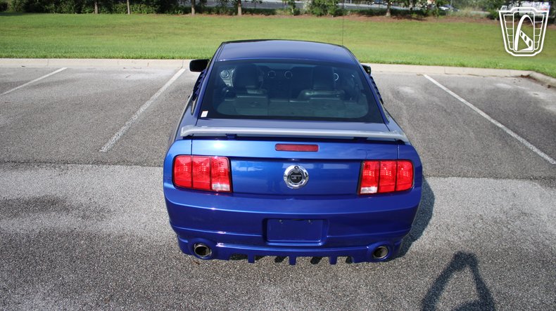 2005 Ford Mustang 17