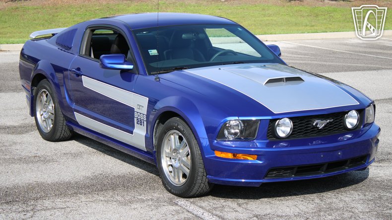 2005 Ford Mustang 26