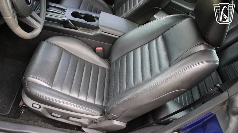 2005 Ford Mustang 68