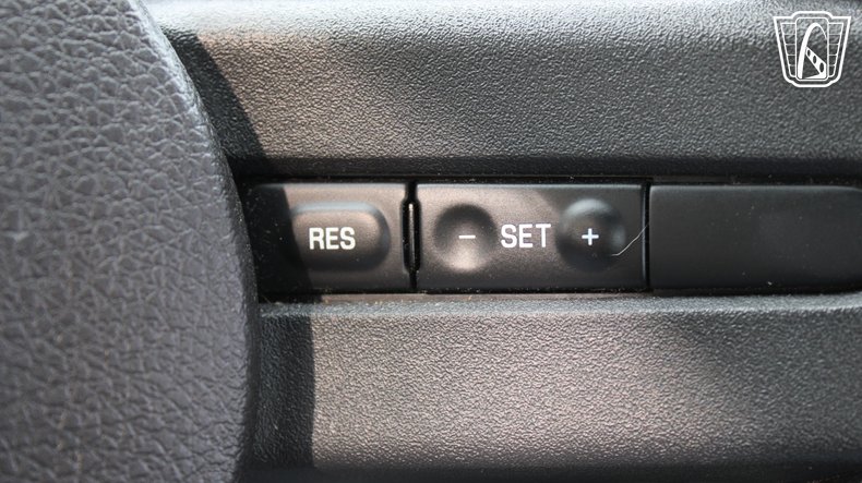 2005 Ford Mustang 78