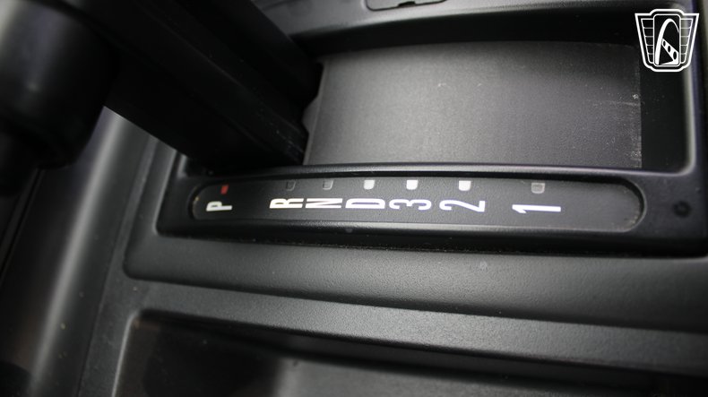 2005 Ford Mustang 87