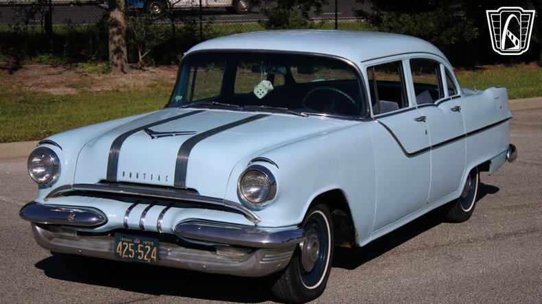 1955 Pontiac Chieftain 4