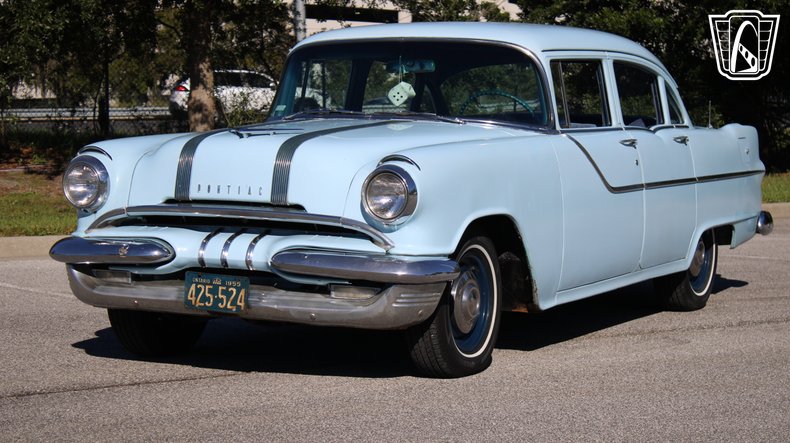 1955 Pontiac Chieftain 3