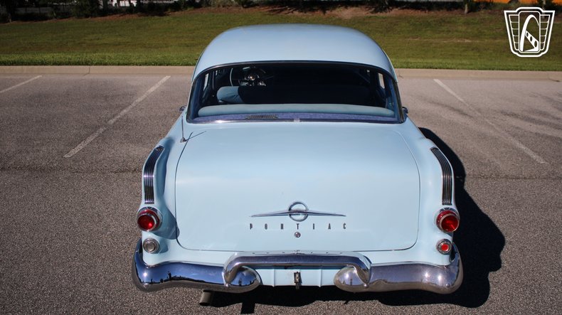 1955 Pontiac Chieftain 16