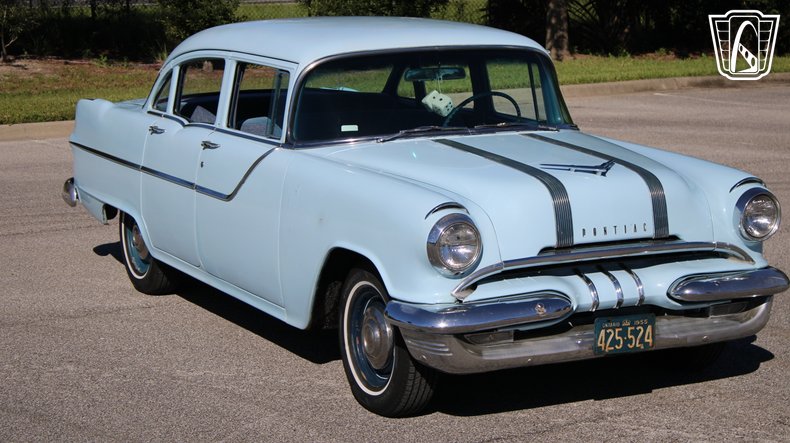 1955 Pontiac Chieftain 25