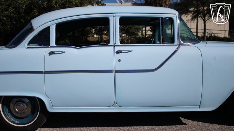 1955 Pontiac Chieftain 34