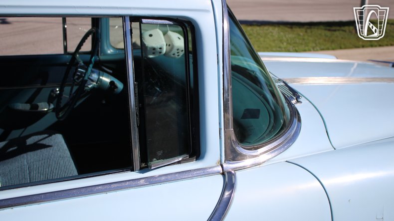 1955 Pontiac Chieftain 56