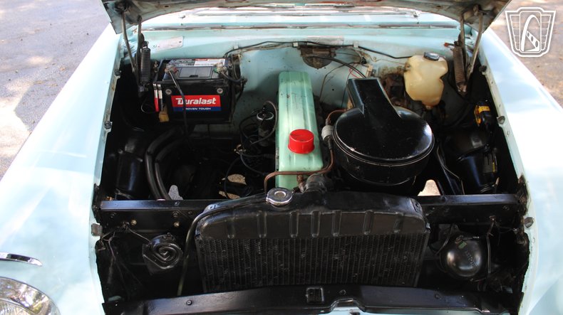 1955 Pontiac Chieftain 124